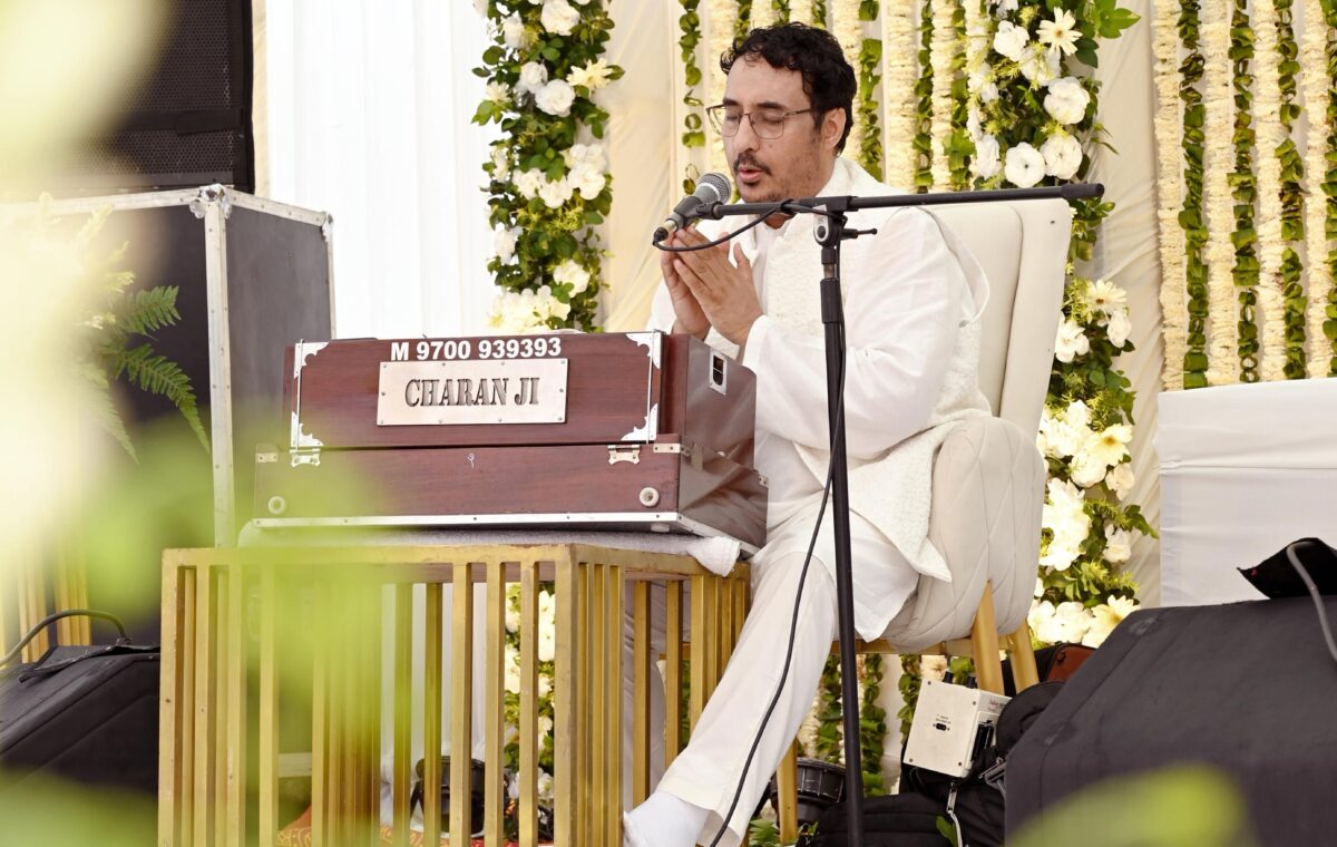 श्रद्धांजलि संध्या – सेवा, समर्पण और भक्ति का संगम Charanji