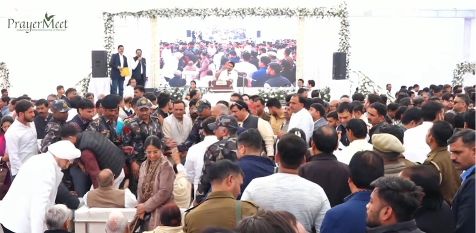 In Loving Memory of Smt Lalita Devi Ji | Prayer Meet, Bhajans & Spiritual Discourse by Charan Ji